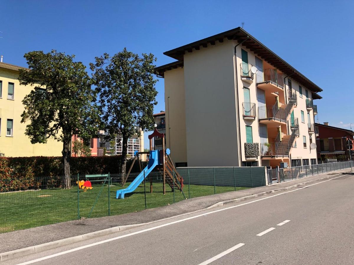 Appartamento Bianco - เปสเคียรา เดล การ์ดา ภายนอก รูปภาพ